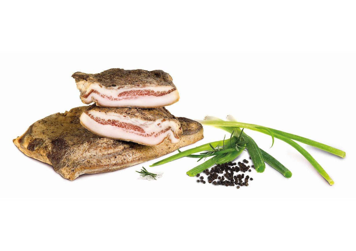 Guanciale salato a tranci